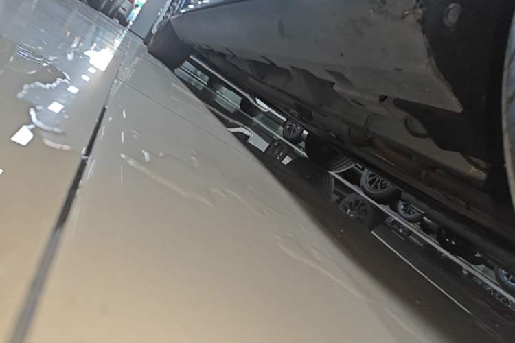 Used BYD Han 2020 DM Four-Wheel Drive Performance Edition Prestige Model Right Side Sill