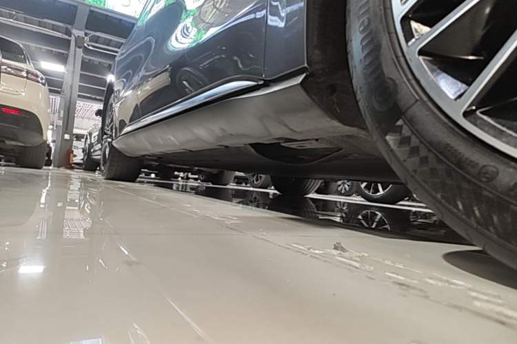 Used BYD Han 2020 EV Long-Range Deluxe Model Right Side Sill