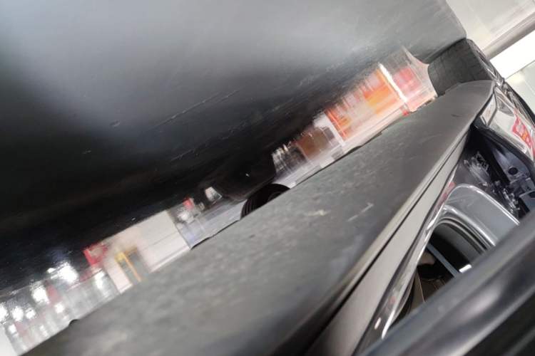 Used BYD Han 2020 DM Four-Wheel Drive Performance Edition Luxury Model Right Side Sill