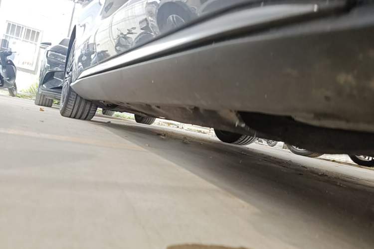 Used BYD Han 2020 EV Long-Range Luxury Model Right Side Sill