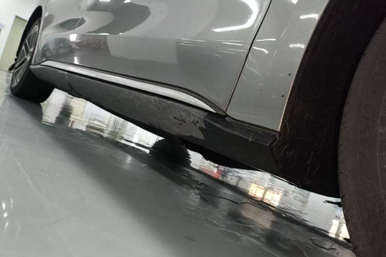 Used BYD Han 2020 EV Long-Range Deluxe Model Right Side Sill