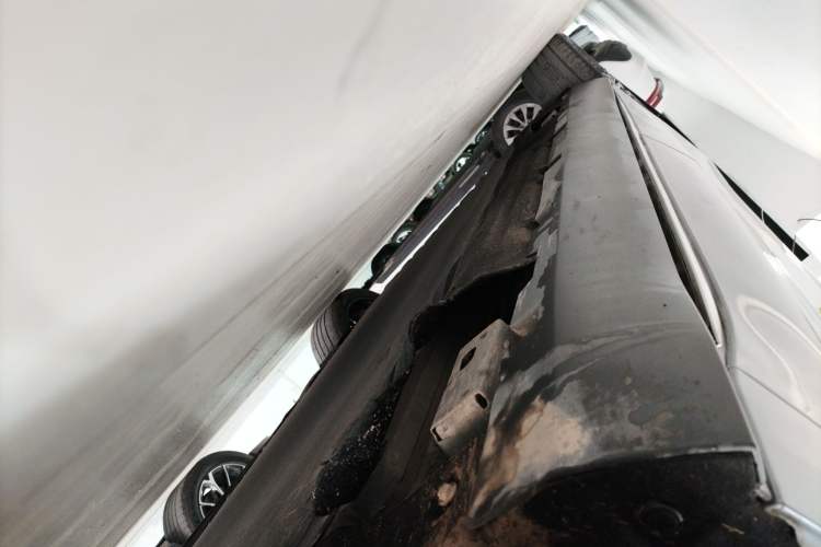 Used BYD Han 2020 EV Long-Range Luxury Model Right Side Sill