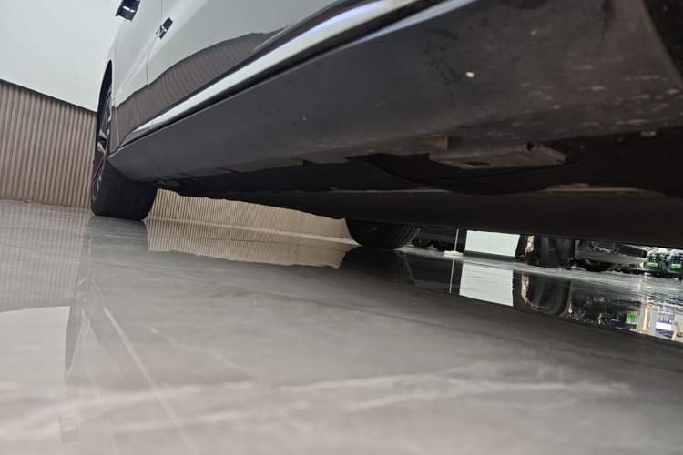 Used BYD Han 2020 EV Long-Range Deluxe Model Right Side Sill