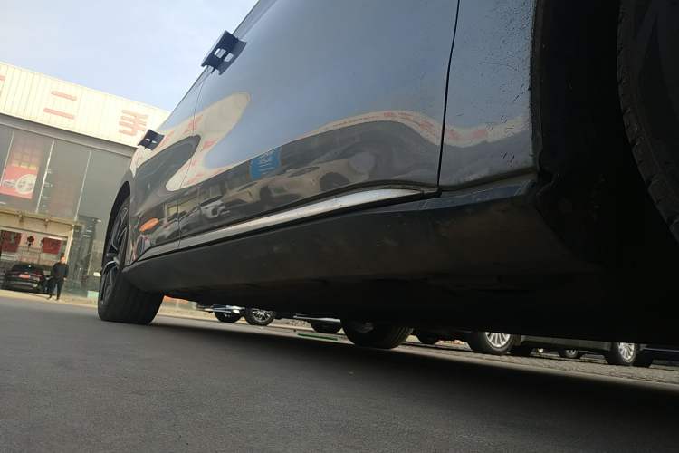 Used BYD Han 2020 EV Four-Wheel Drive High-Performance Flagship Model Right Side Sill