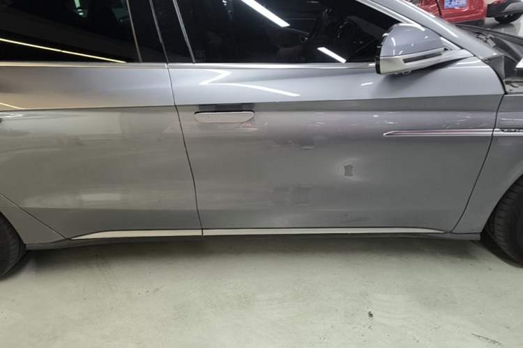 Used BYD Han 2020 EV Long-Range Deluxe Model Right Side Sill