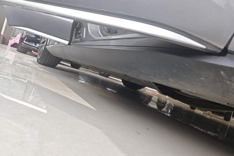 Used BYD Han 2020 EV Long-Range Deluxe Model Right Side Sill