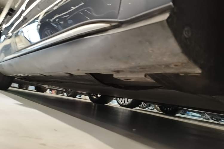 Used BYD Han 2020 EV Long-Range Deluxe Model Right Side Sill