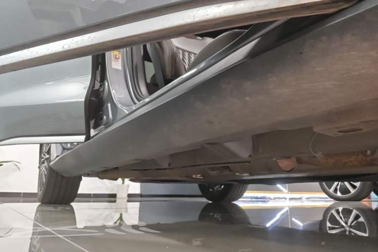 Used BYD Han 2020 DM Four-Wheel Drive Performance Edition Prestige Model Right Side Sill