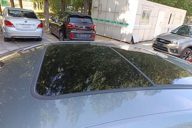 Used BYD Han 2020 EV Long-Range Luxury Model Roof