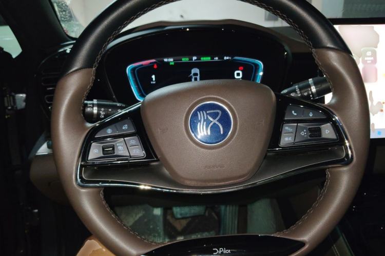 Used BYD Han 2020 EV Long-Range Luxury Model Steering Wheel