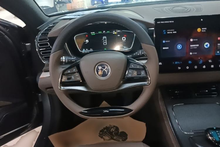 Used BYD Han 2020 DM Four-Wheel Drive Performance Edition Luxury Model Steering Wheel