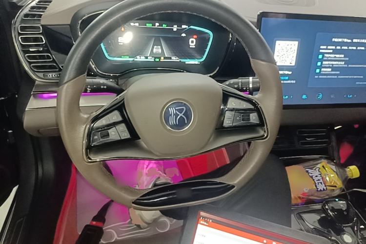 Used BYD Han 2020 DM Four-Wheel Drive Performance Edition Luxury Model Steering Wheel