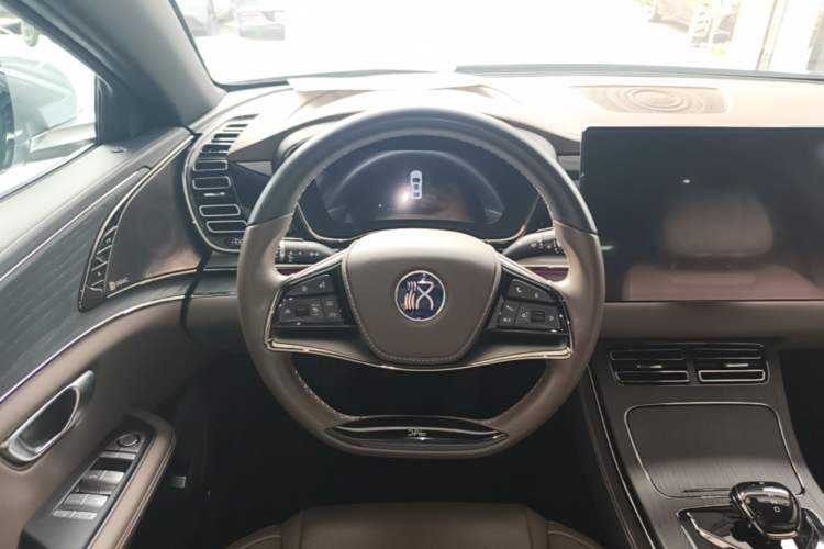 Used BYD Han 2020 EV Four-Wheel Drive High-Performance Flagship Model Steering Wheel