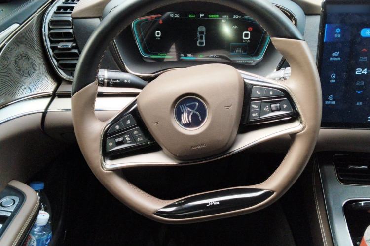 Used BYD Han 2020 EV Long-Range Luxury Model Steering Wheel