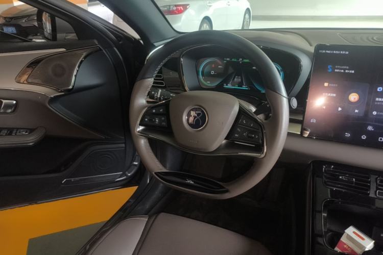Used BYD Han 2020 EV Long-Range Luxury Model Steering Wheel