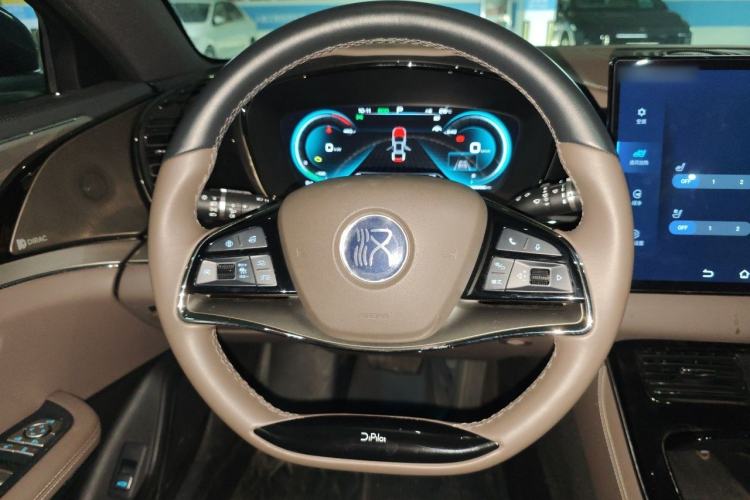 Used BYD Han 2020 DM Four-Wheel Drive Performance Edition Luxury Model Steering Wheel