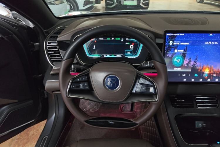 Used BYD Han 2020 EV Four-Wheel Drive High-Performance Flagship Model Steering Wheel