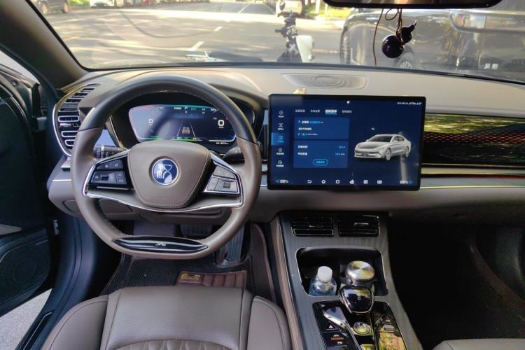 Used BYD Han 2020 EV Four-Wheel Drive High-Performance Flagship Model Steering Wheel