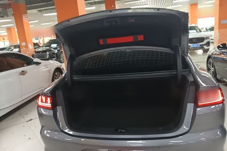 Used BYD Han 2020 DM Four-Wheel Drive Performance Edition Luxury Model Trunk