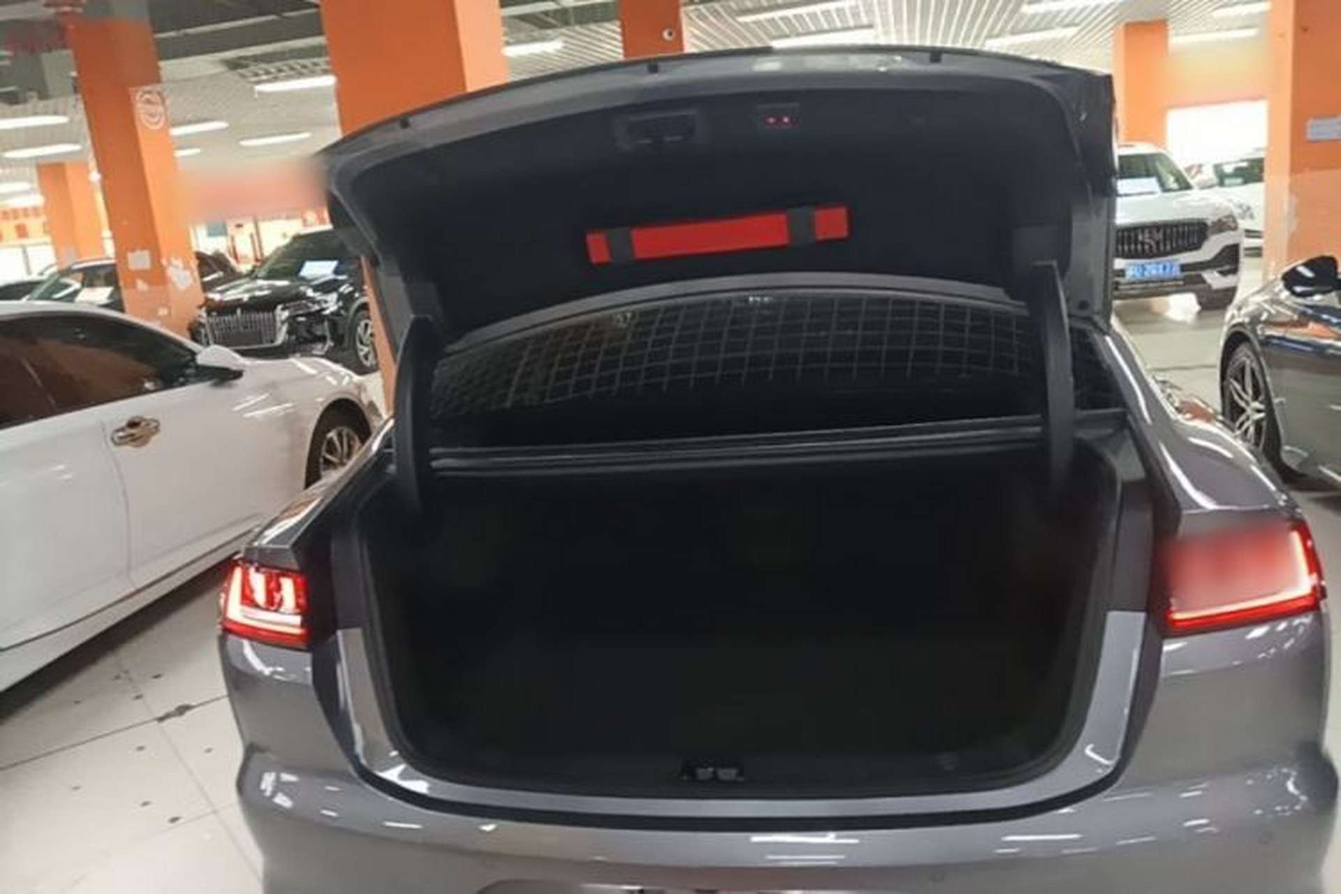 Used BYD Han 2020 DM Four-Wheel Drive Performance Edition Luxury Model Trunk