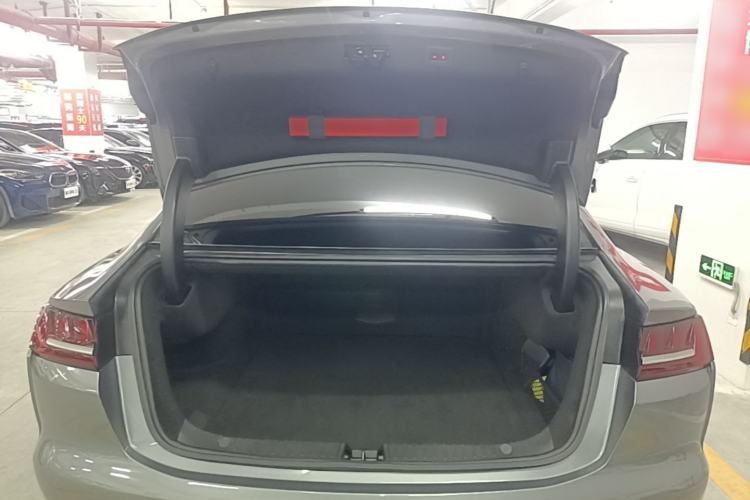 Used BYD Han 2020 DM Four-Wheel Drive Performance Edition Luxury Model Trunk