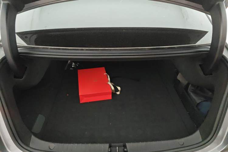 Used BYD Han 2020 DM Four-Wheel Drive Performance Edition Luxury Model Trunk