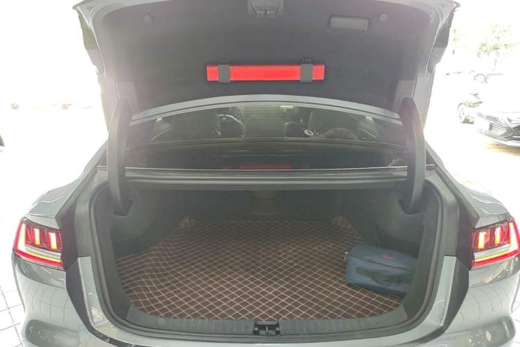 Used BYD Han 2020 DM Four-Wheel Drive Performance Edition Prestige Model Trunk