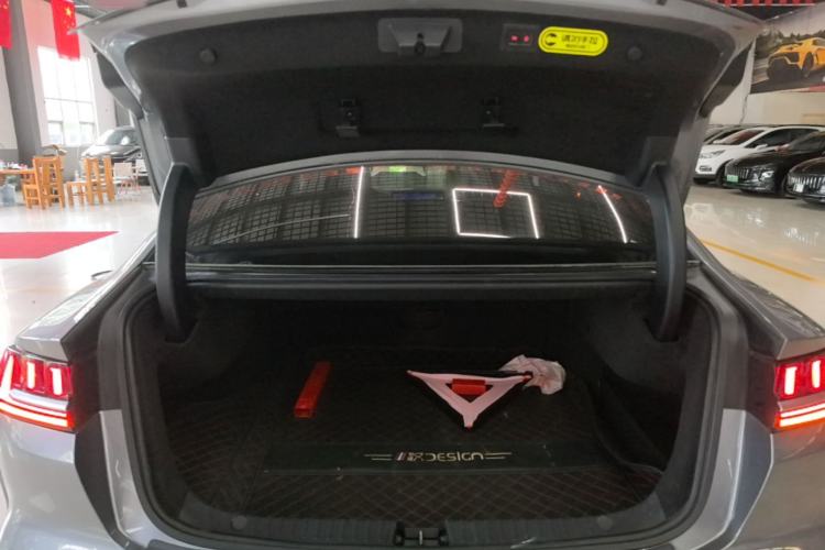 Used BYD Han 2020 DM Four-Wheel Drive Performance Edition Luxury Model Trunk