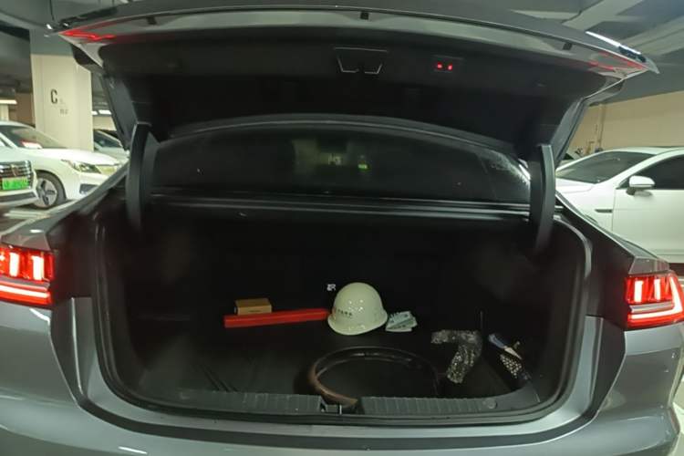 Used BYD Han 2020 EV Long-Range Luxury Model Trunk