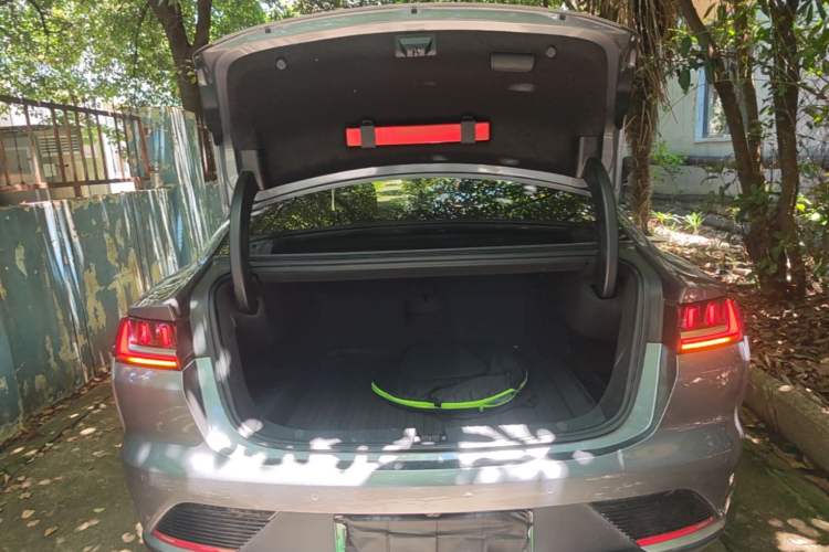 Used BYD Han 2020 EV Long-Range Luxury Model Trunk