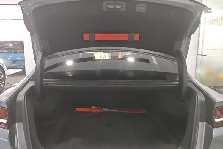 Used BYD Han 2020 DM Four-Wheel Drive Performance Edition Prestige Model Trunk