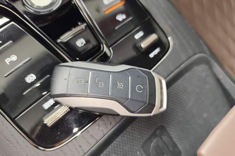 Used BYD Han 2020 EV Four-Wheel Drive High-Performance Flagship Model Vehicle Key