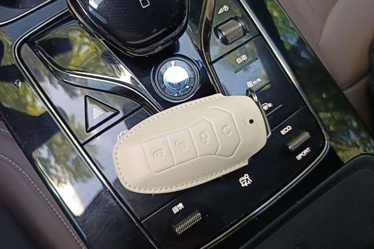 Used BYD Han 2020 EV Long-Range Luxury Model Vehicle Key