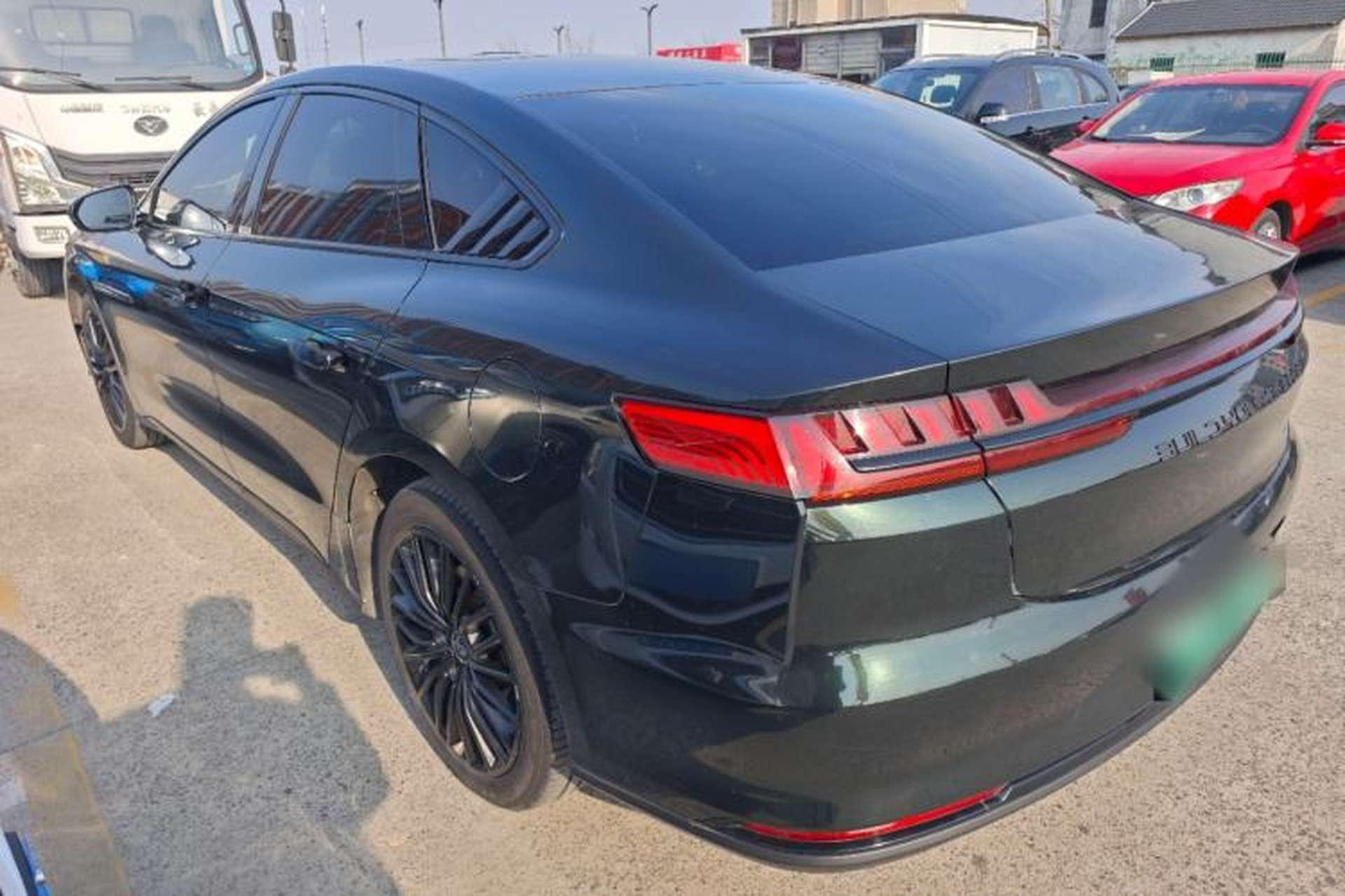 Used BYD Han 2020 DM Four-Wheel Drive Performance Edition Luxury Model Exterior 2