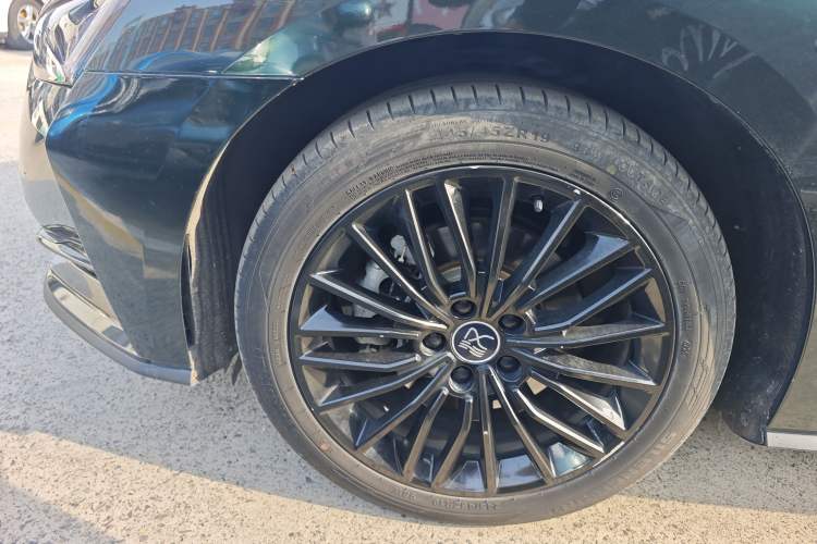 Used BYD Han 2020 DM Four-Wheel Drive Performance Edition Luxury Model Exterior 4