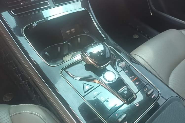 Used BYD Han 2020 DM Four-Wheel Drive Performance Edition Luxury Model Gear Lever