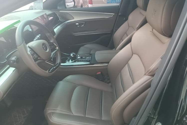 Used BYD Han 2020 DM Four-Wheel Drive Performance Edition Luxury Model Left Front Seat