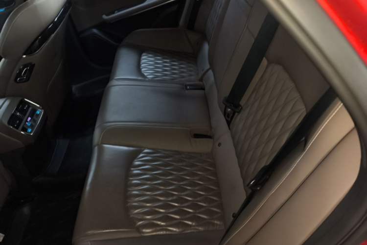 Used BYD Han 2020 DM Four-Wheel Drive Performance Edition Prestige Model Left Rear Seat