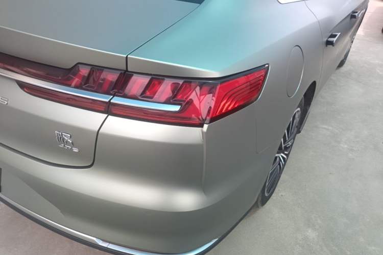 Used BYD Han 2020 DM Four-Wheel Drive Performance Edition Luxury Model Right Rear Taillight