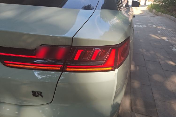 Used BYD Han 2020 DM Four-Wheel Drive Performance Edition Luxury Model Right Rear Taillight