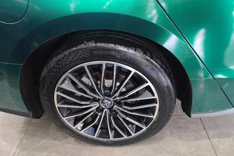Used BYD Han 2020 EV Long-Range Luxury Model Right Rear Wheel Hub
