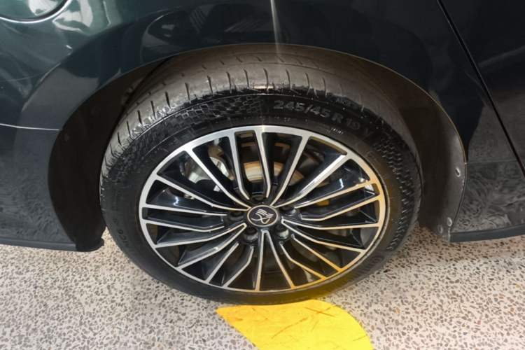 Used BYD Han 2020 DM Four-Wheel Drive Performance Edition Prestige Model Right Rear Wheel Hub