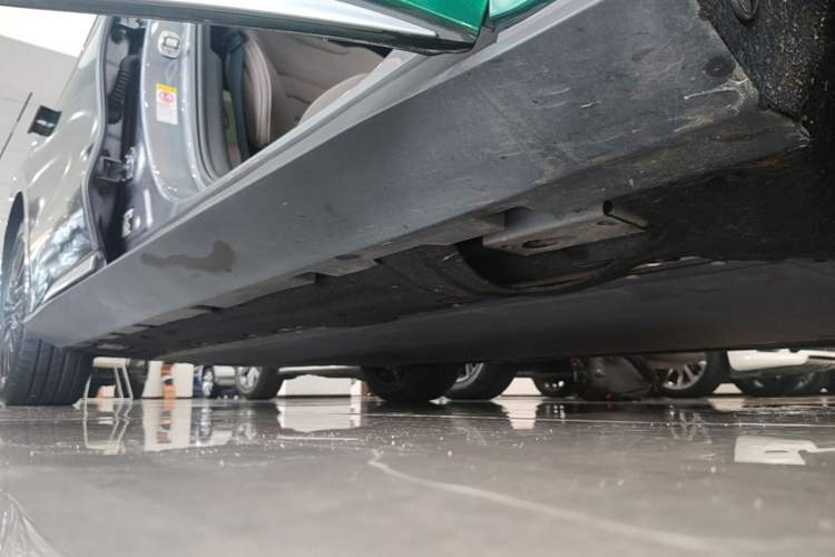 Used BYD Han 2020 EV Long-Range Luxury Model Right Side Sill