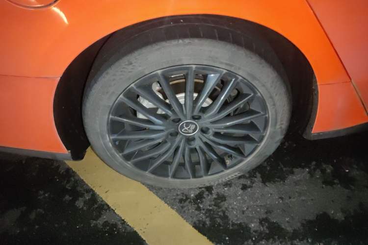 Used BYD Han 2020 EV Long-Range Luxury Model Right Rear Wheel Hub
