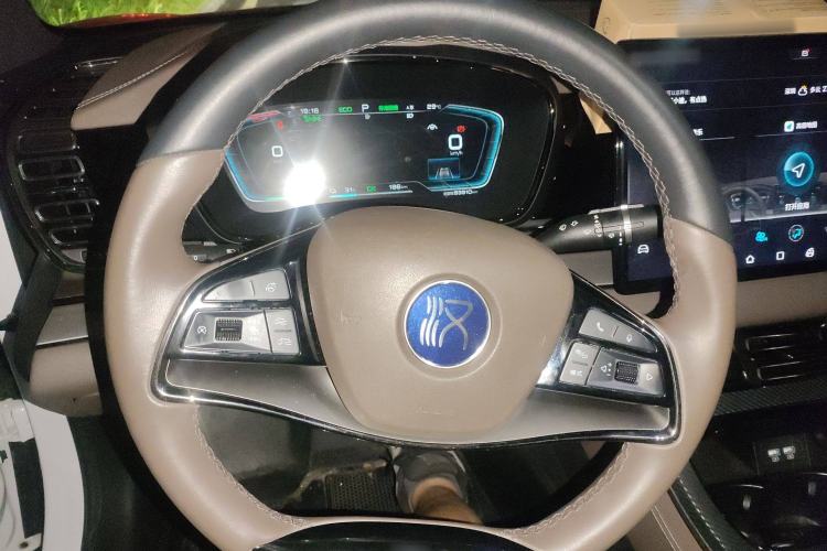 Used BYD Han 2020 EV Long-Range Luxury Model Steering Wheel