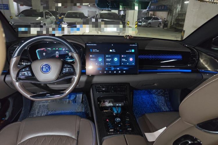 Used BYD Han 2020 EV Long-Range Luxury Model Center Console