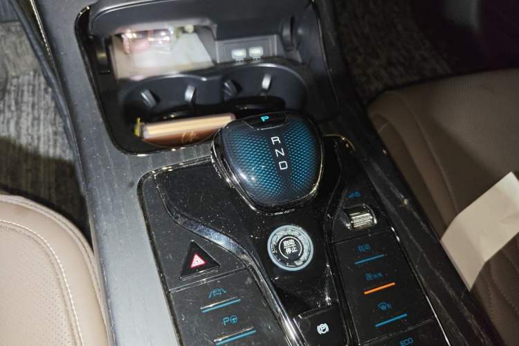 Used BYD Han 2020 EV Long-Range Luxury Model Gear Lever