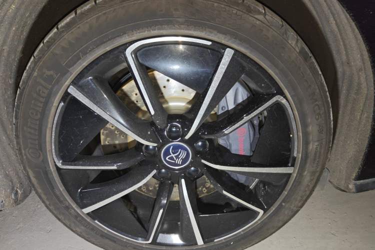 Used BYD Han 2020 EV Long-Range Luxury Model Right Front Wheel Hub