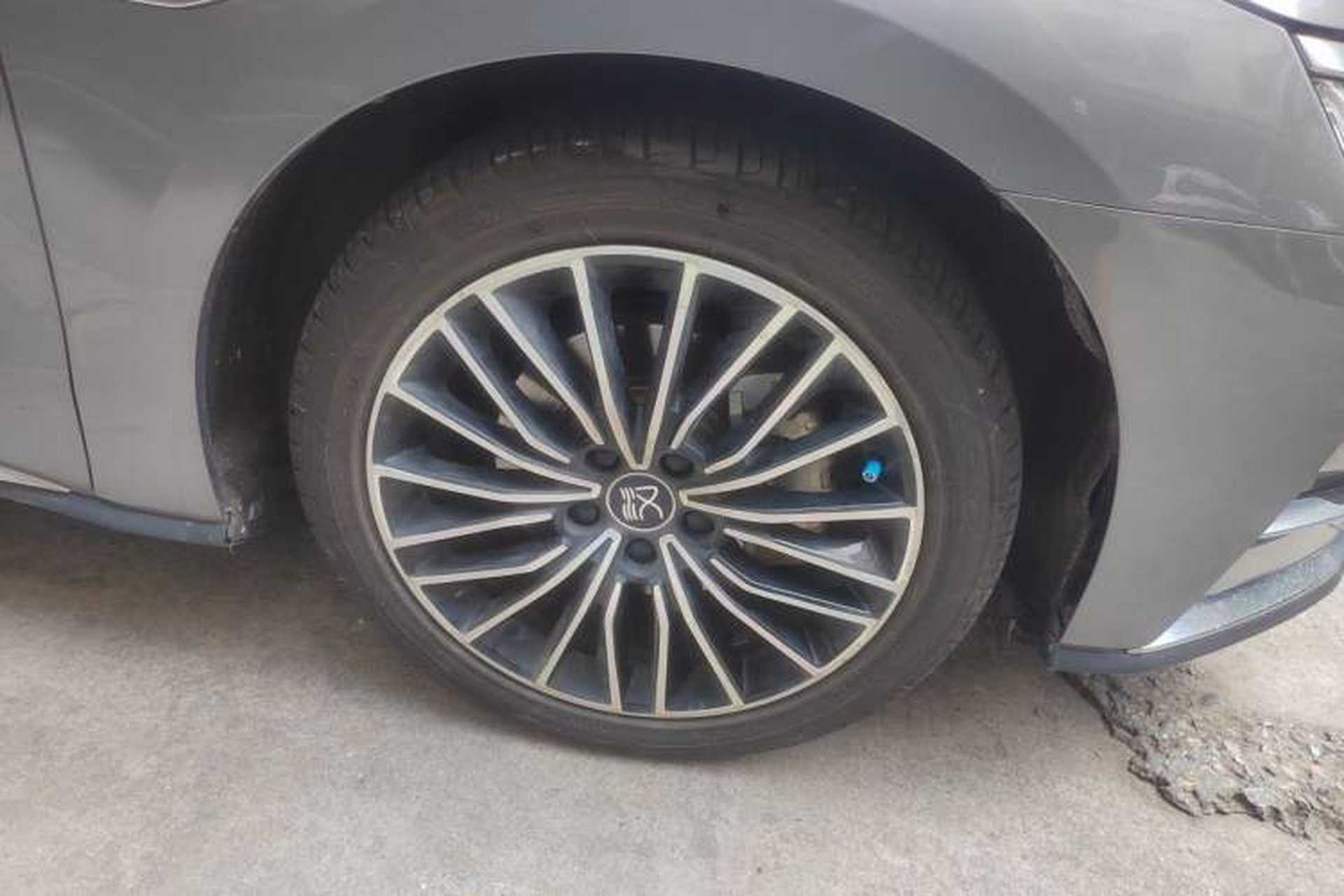Used BYD Han 2020 DM Four-Wheel Drive Performance Edition Luxury Model Right Front Wheel Hub