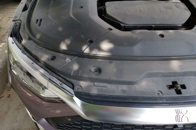 Used BYD Han 2020 DM Four-Wheel Drive Performance Edition Prestige Model Engine Bay Right